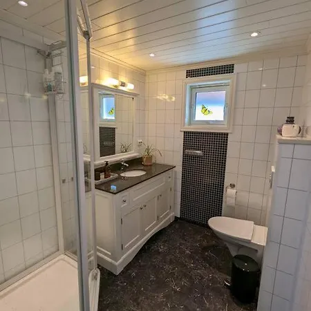 Сasa de vacaciones Sjohytte I Ryfylke Med 5 Soverom *