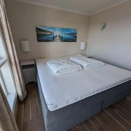 Sjohytte I Ryfylke Med 5 Soverom * Hjelmeland